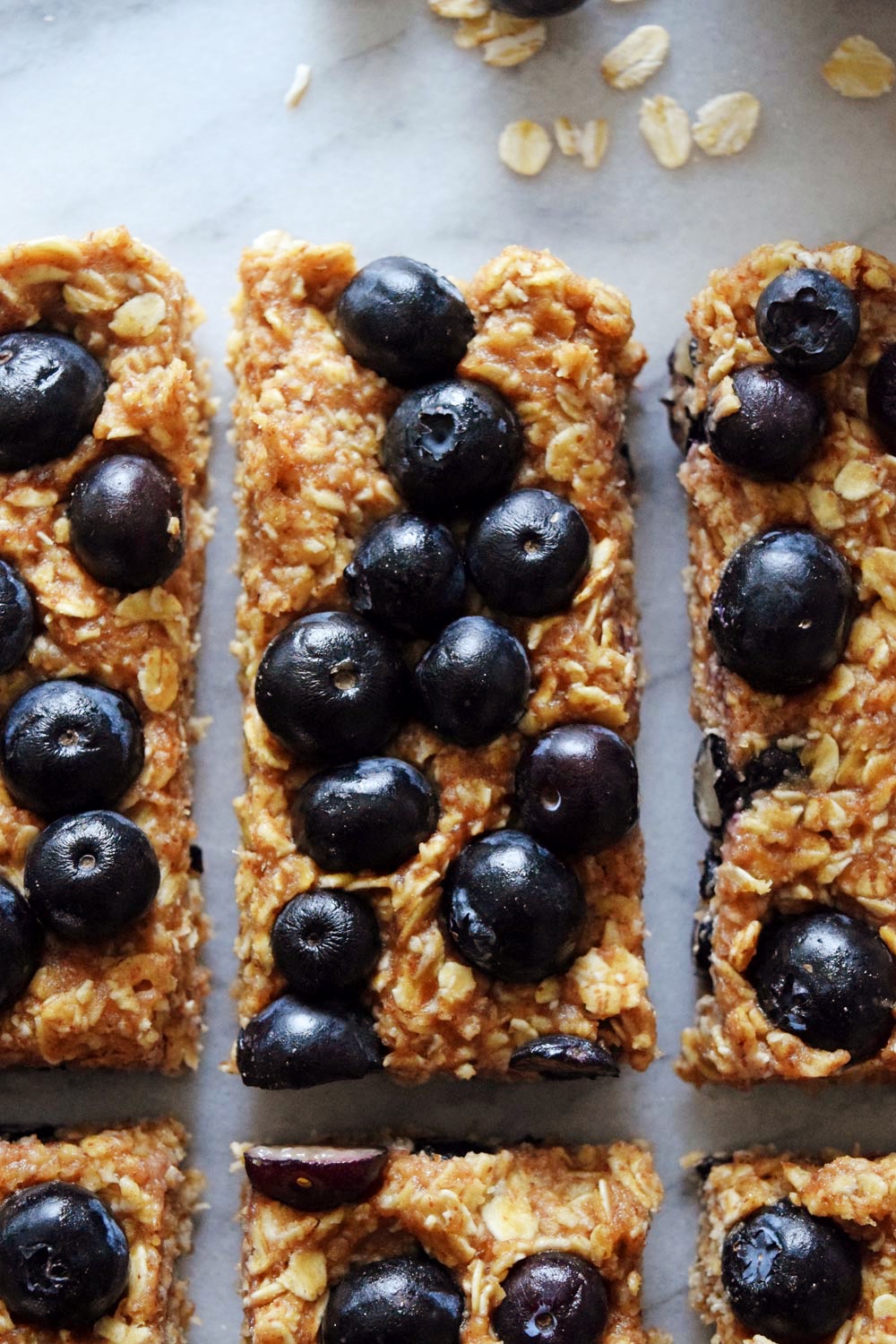 Vegan No Bake Blueberry Muffin Granola Bars - Beaming Banana